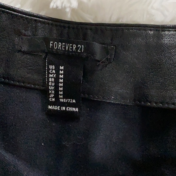 Black button up skirt - Picture 2 of 2